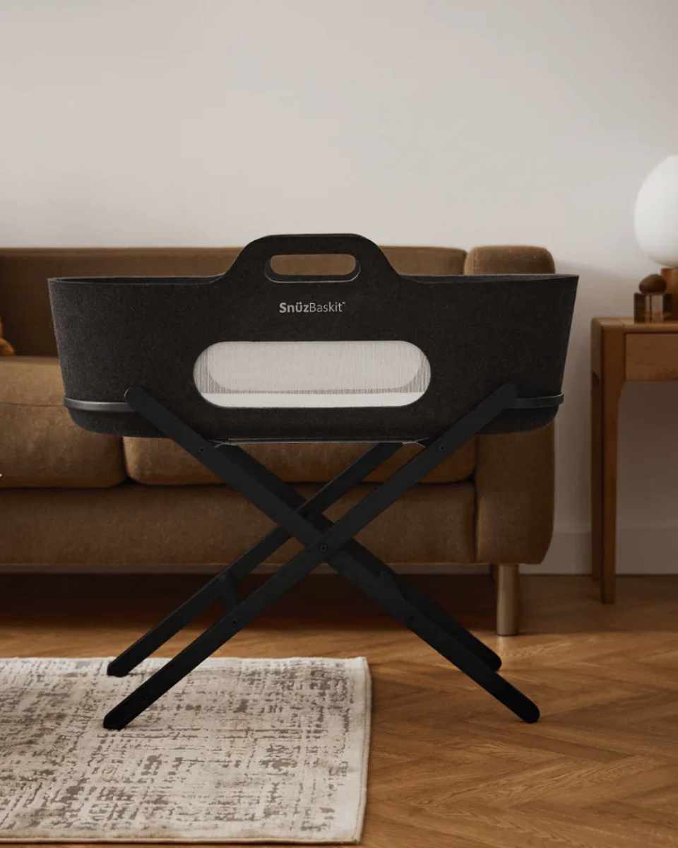 Snüz SnüzBaskit with Stand