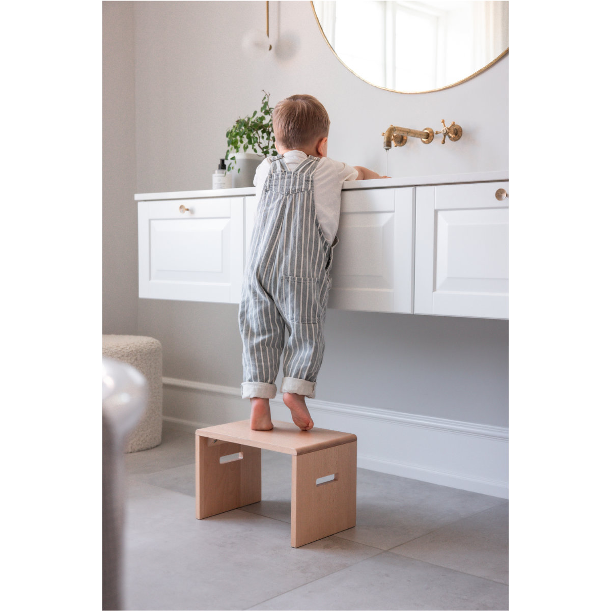 Sebra Step Stool